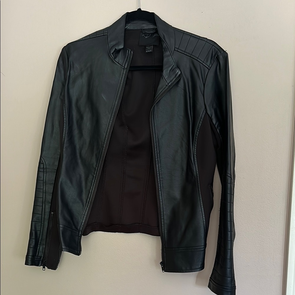 Elegant Black Leather Jacket for Women